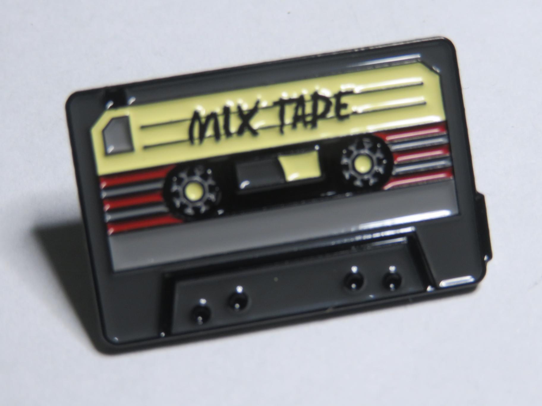 PINS CASSETTE AUDIO MIXTAPE – K7 TAPE RETRO VINTAGE COLLECTION