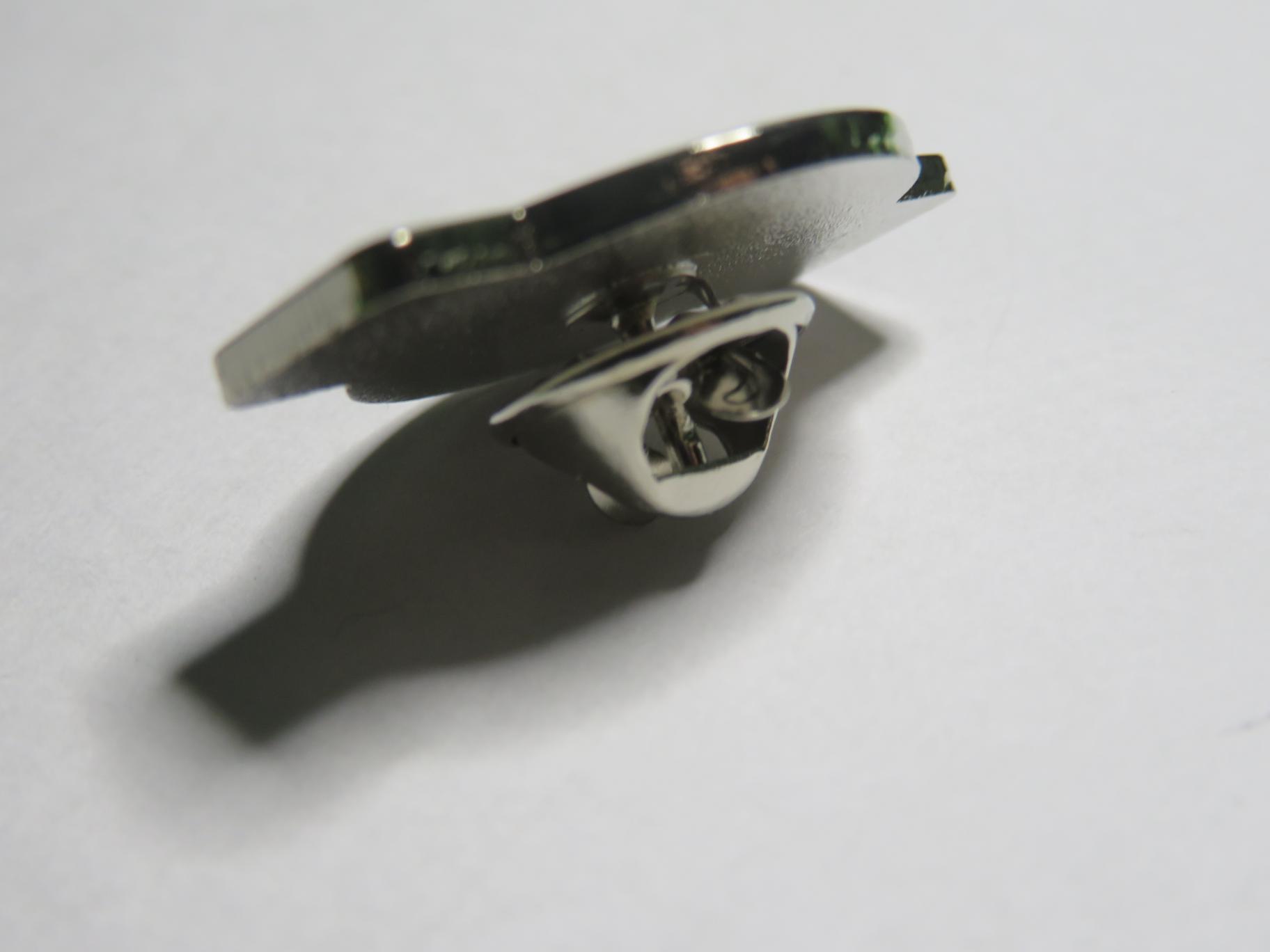PINS LOGO DATSUN – AUTOMOBILE NISSAN DATSUN VINTAGE