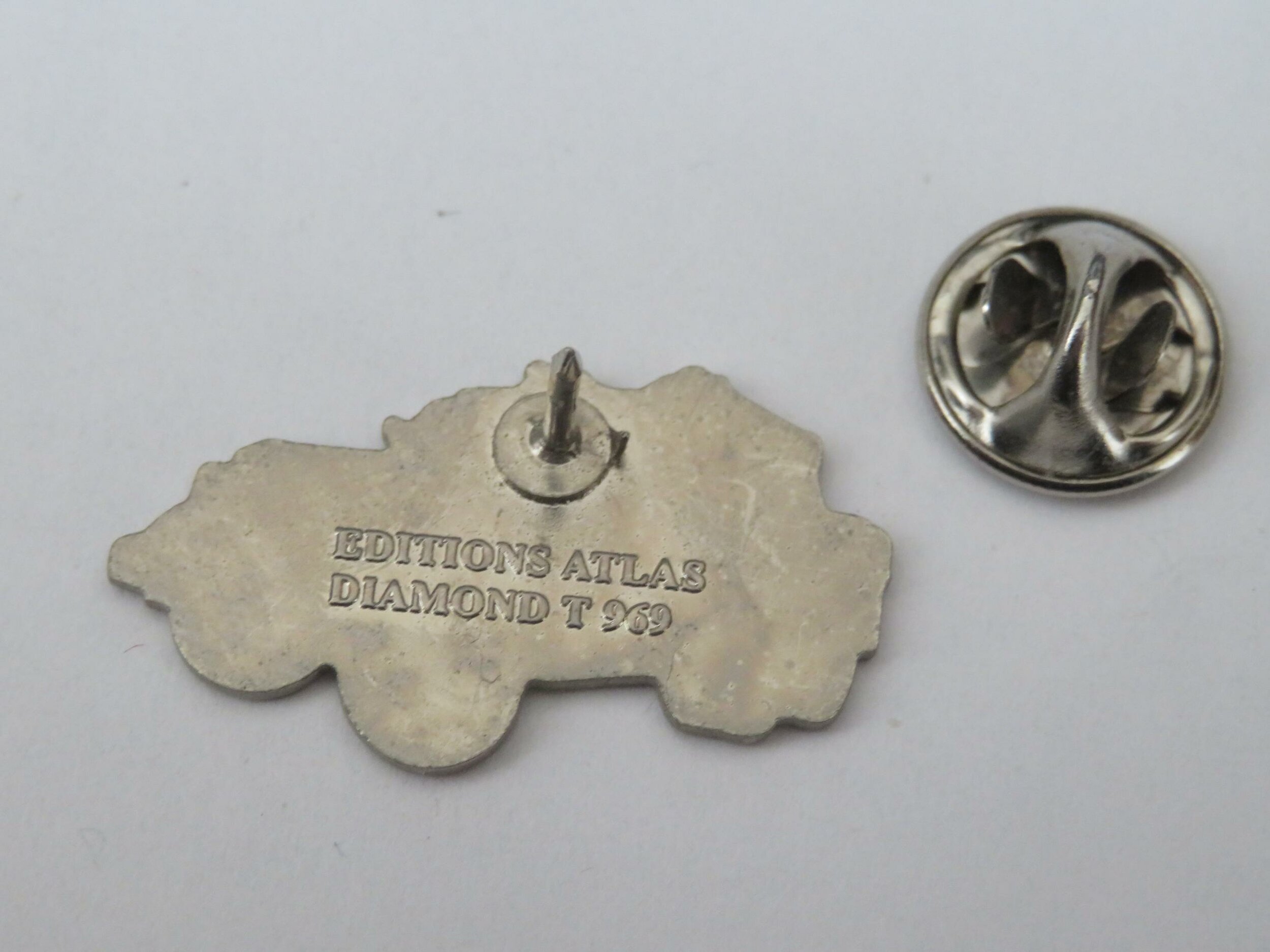 pins-diamond-t-969-wrecker-editions-atlas-dos