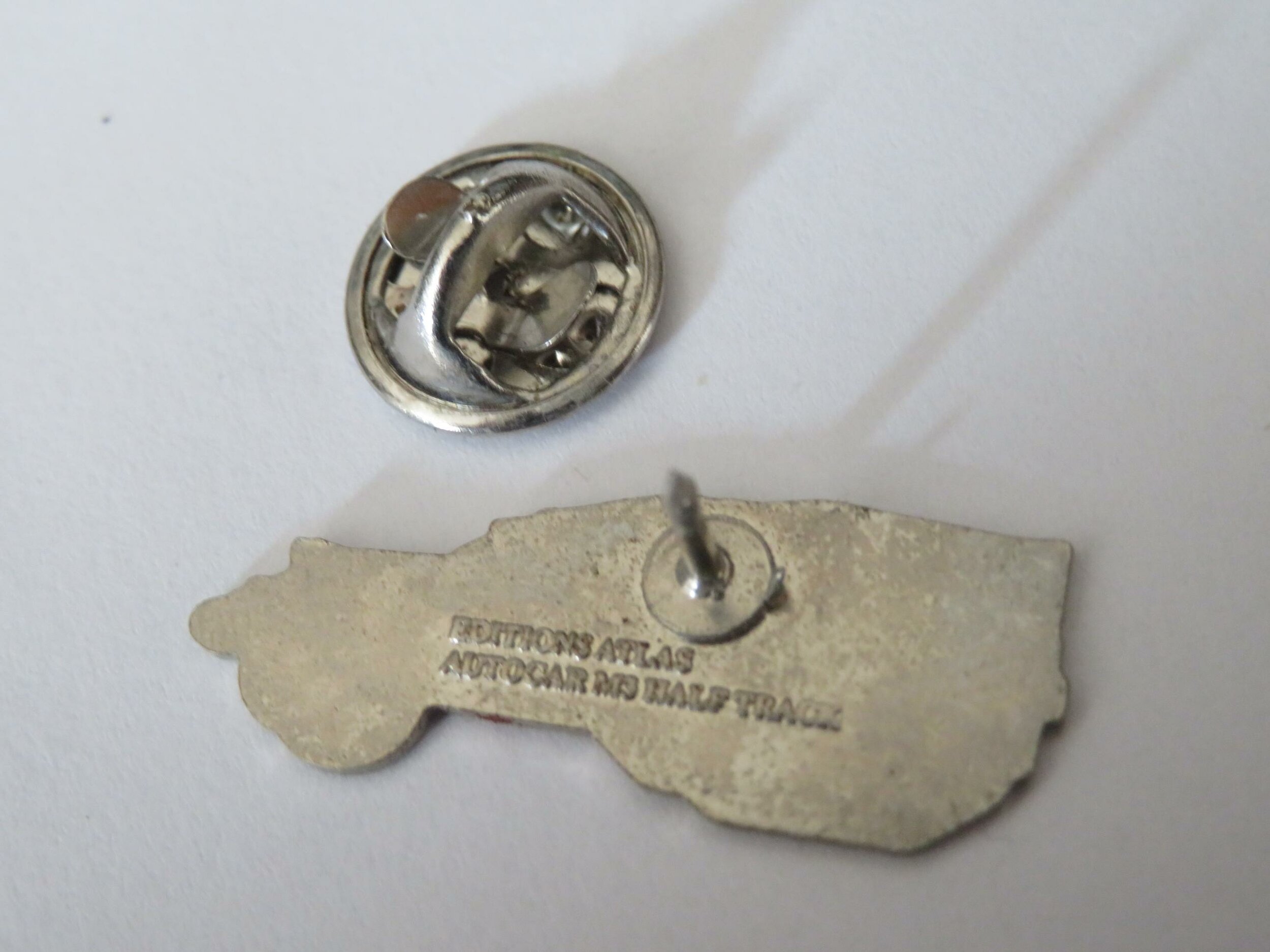 pins-autocar-m3-half-track-militaire-editions-atlas
