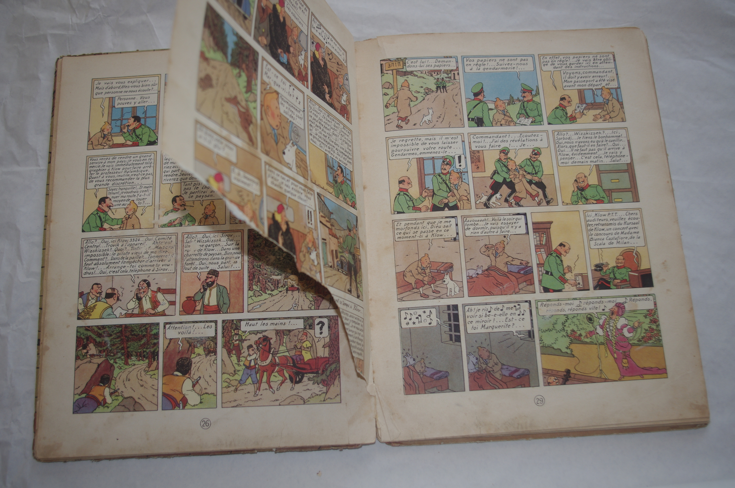 LE-SCEPTRE-DOTTOKAR-HERGE-LES-AVENTURES-DE-TINTIN-lemasterbrockers-TINTIN-B1