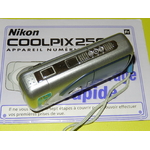 NIKON COOLPIX 2500 2MP ZOOM 3X ET SON CHARGEUR NIKON MH-60