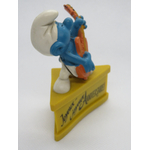 FIGURINE SCHTROUMPF BASSISTE GUITARE JOYEUX ANNIVERSAIRE 1980