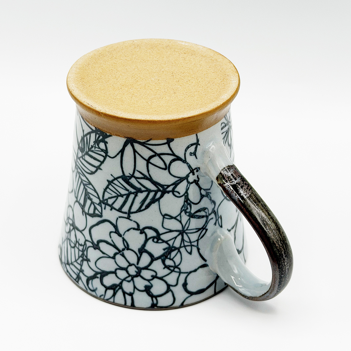 ojtm51_Mug Conique - Feuilles Noires_20,00€ (4)
