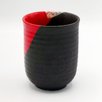 ojtm33_Tasse Bicolore Noire et Rouge - Incrustation Motif Fleurs _ 11,00€ (6)