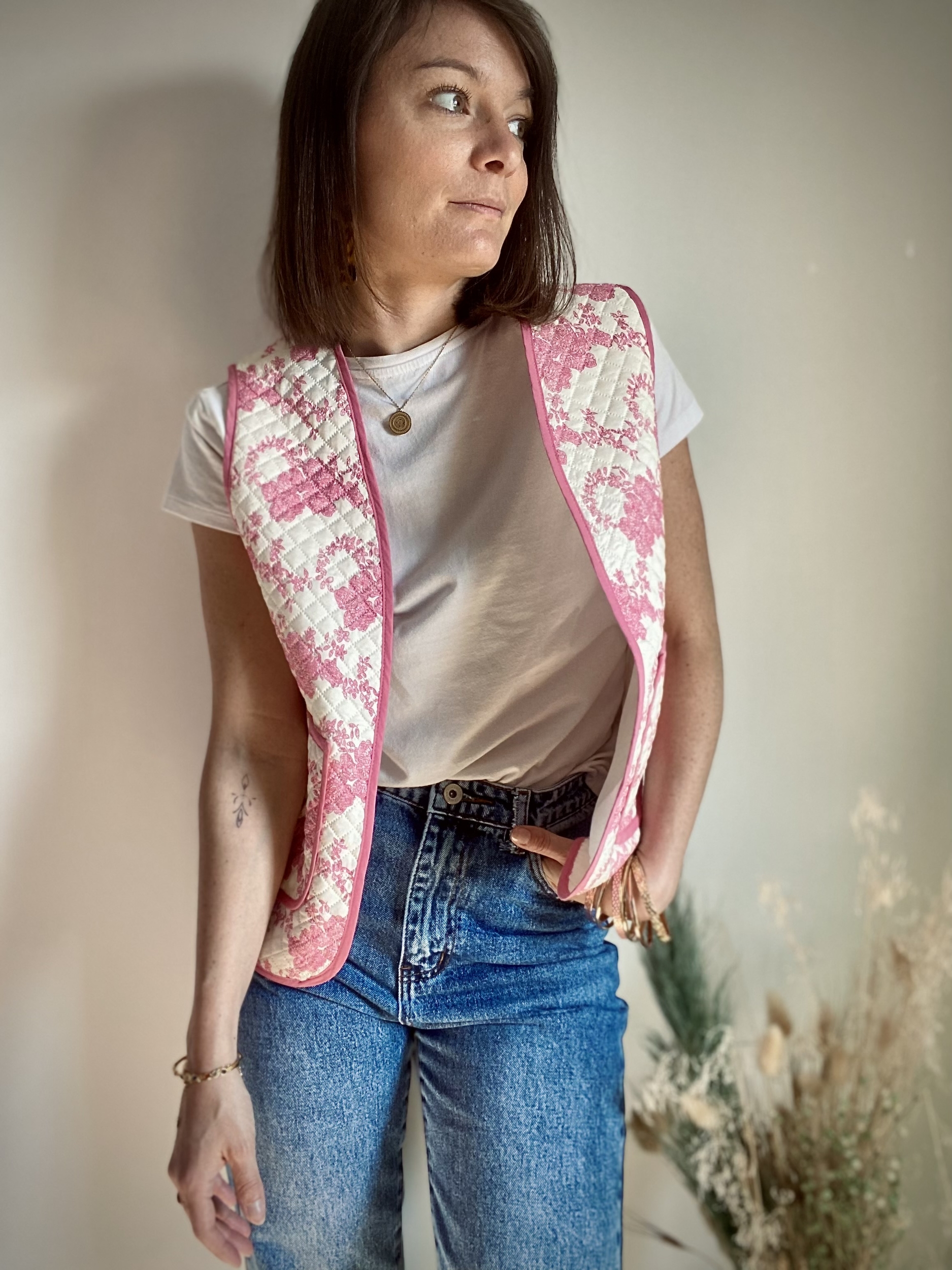 Gilet sans manche rose fleur