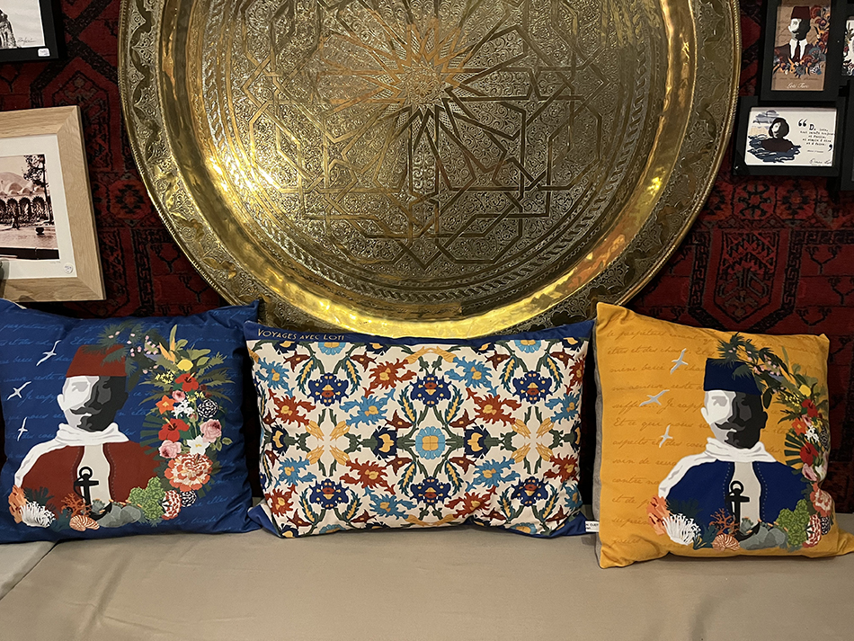 coussin aziyadé trio