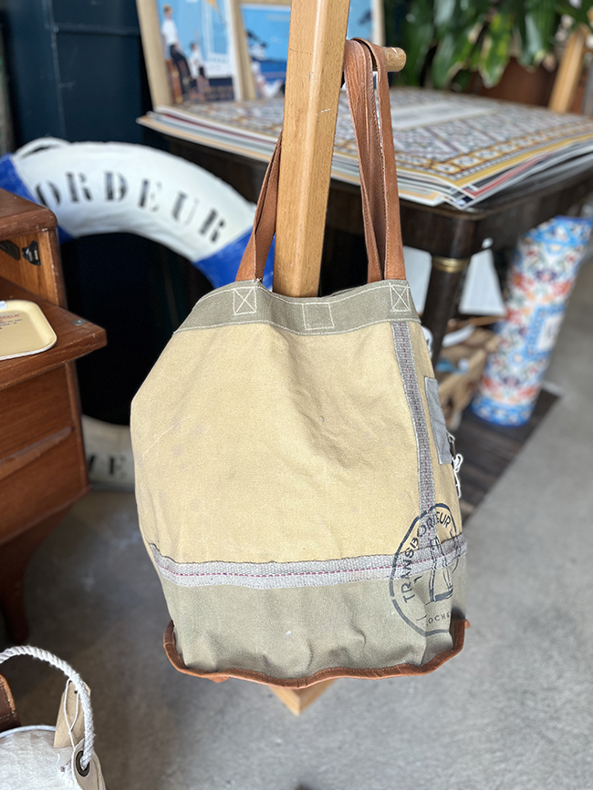 besace beige