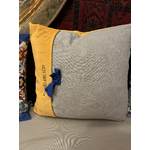 dos coussin jaune