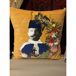 coussin loti jaune