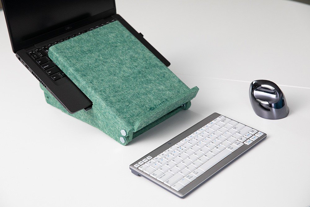 BakkerElkhuizen-ergo-top-320-circular-green-laptop-stands-1697184547-9