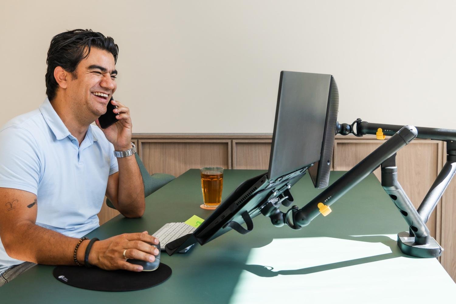 bnebulh-be-universal-laptop-holder-bakkerelkhuizen-p05-1759243468-1