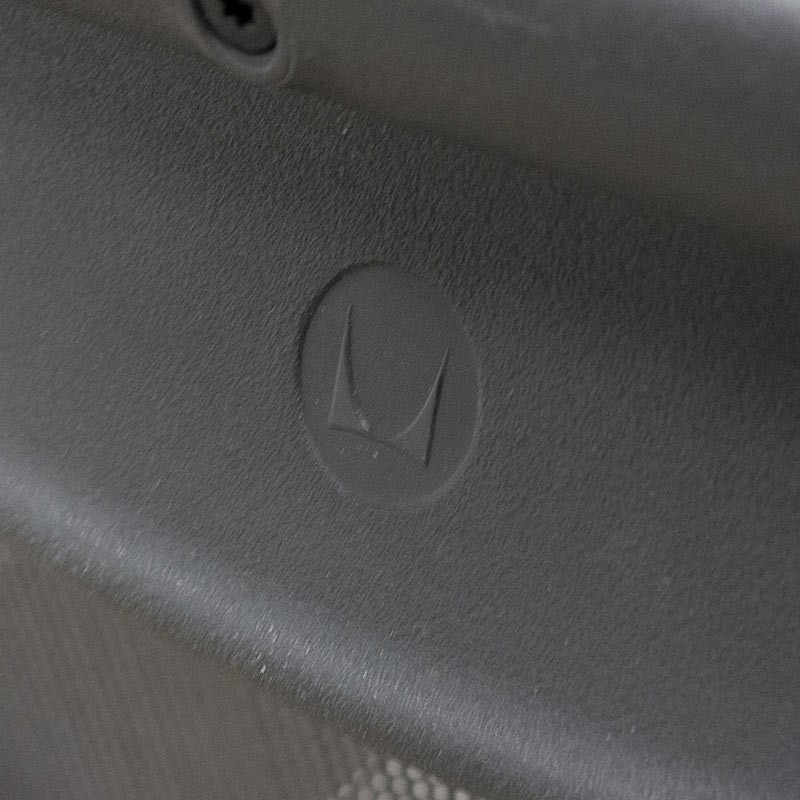 occasion-herman-miller-aeron-remastered-b logo HM