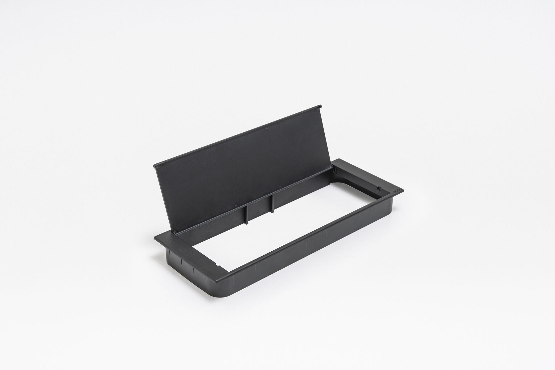 M15 trappe rectangulaire ouverte