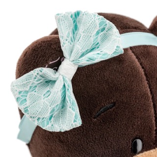 peluche ours brune robe bleue