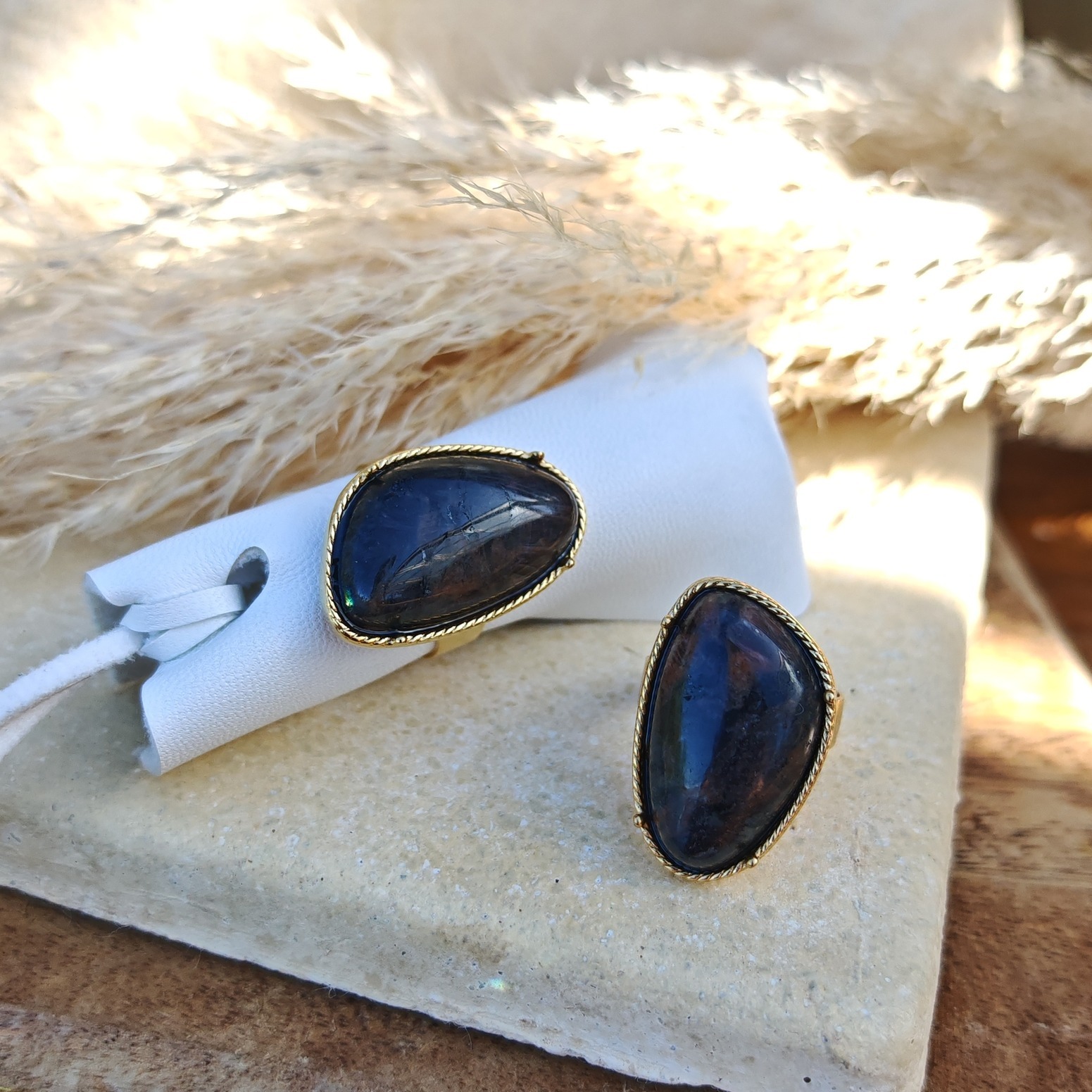 OBSIDIENNE