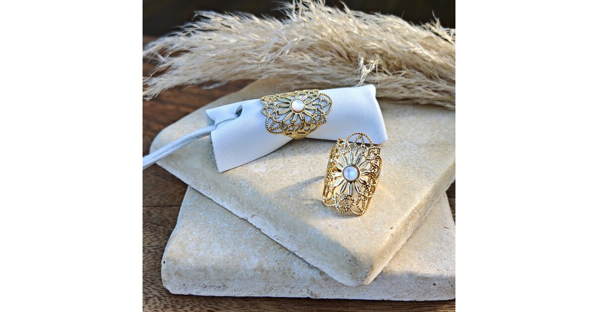 Bague Réglable Avec Pierres Blanches Et Géranium - Métal Doré Sans Nickel - Neuf