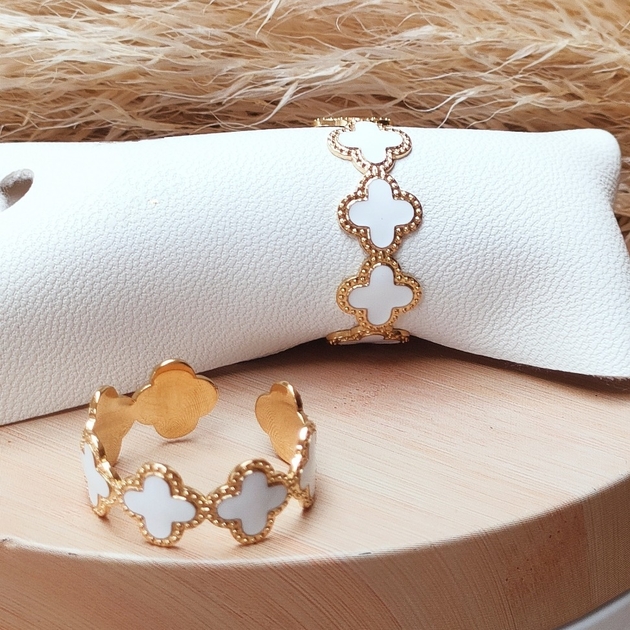Bracelet avec des coeurs - Bijoux Coeur