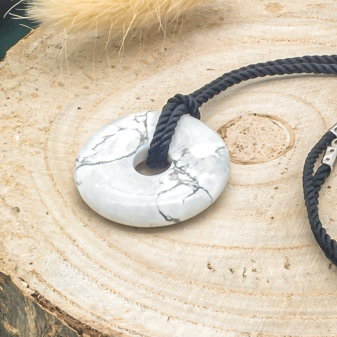 02022023-Donut howlite 2