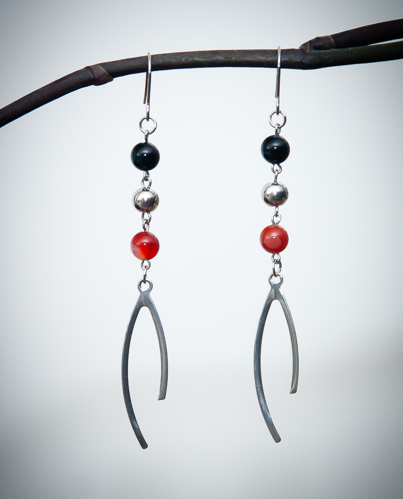 Boucles doreilles pendantes, pierre naturelle agate teintée orange rouge, onyx noir, acier inoxydable argent 1