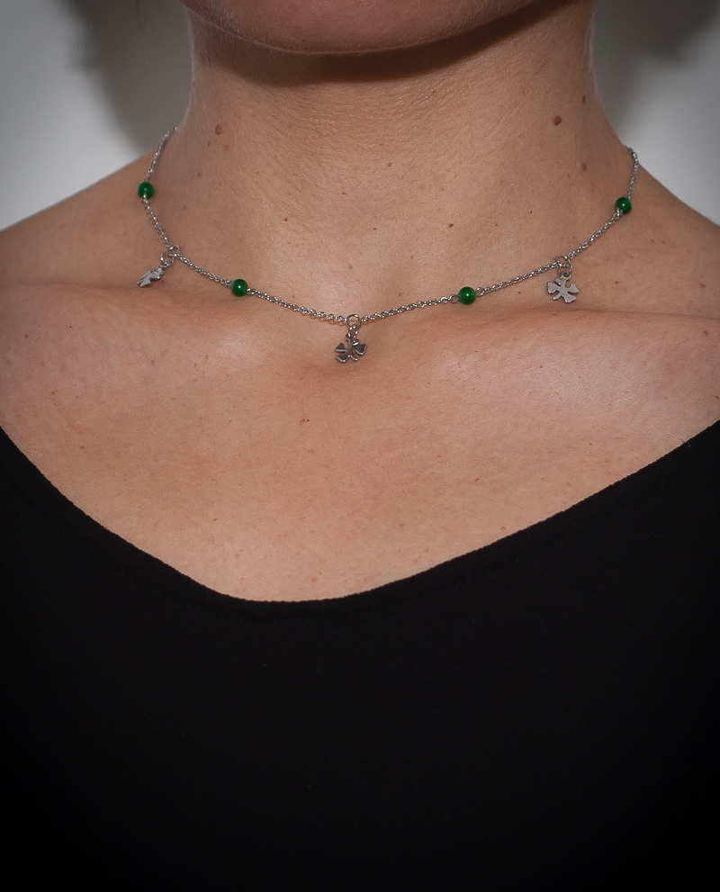 Collier minimaliste ras de cou, pendentif trèfle, pierre naturelle jade verte, chaîne acier inoxydable argent 1