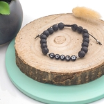 Bracelet personnalisé pierre de lave perle lettre noire