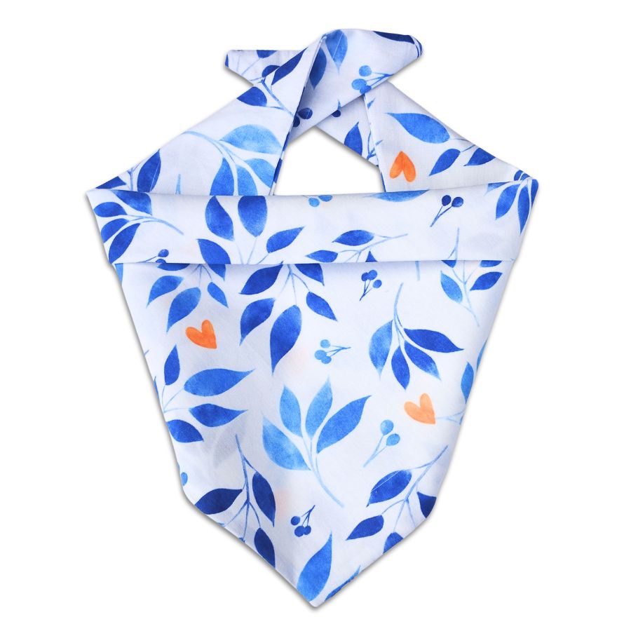 Bandana pour chien à motif feuillage bleu et coeur orange