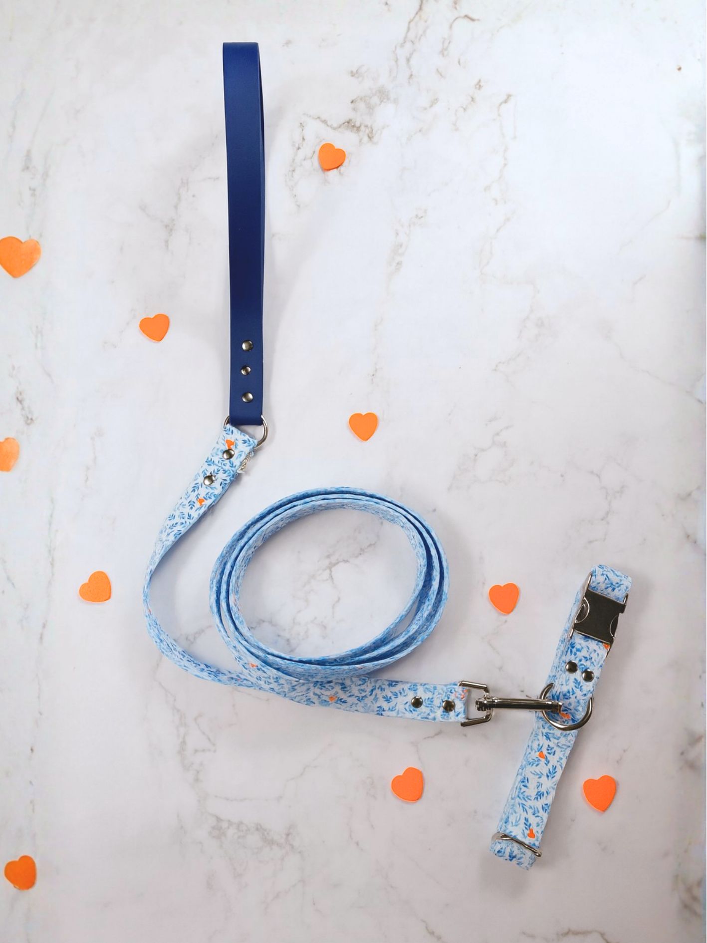 Collier pour chien motif feuillage bleu