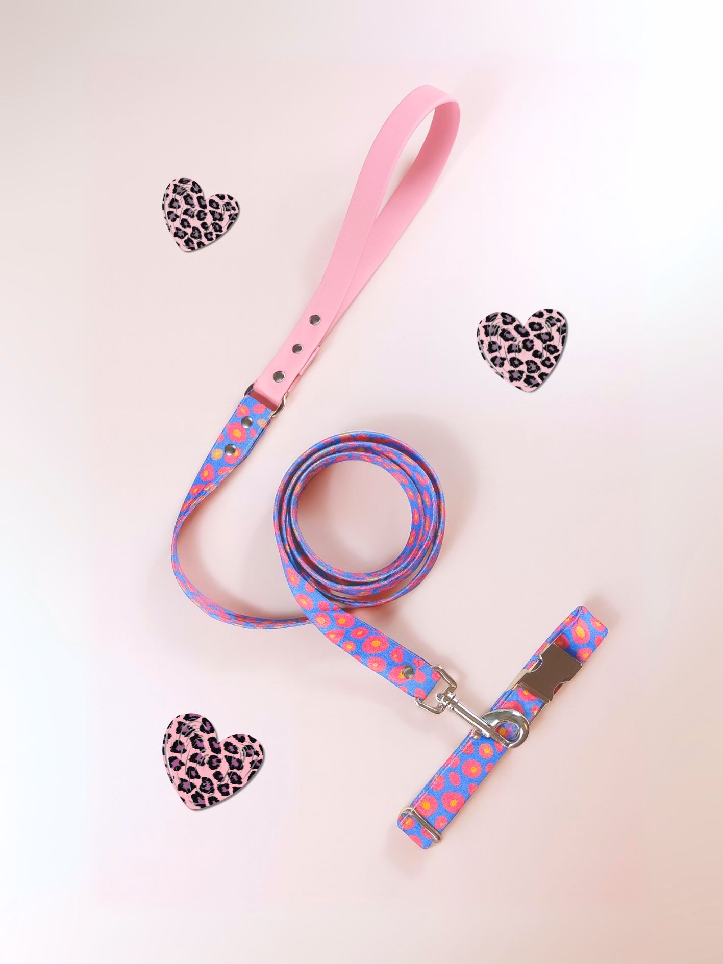 collier léopard rose pour chien