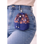 Pochette automnale sur jean bleu