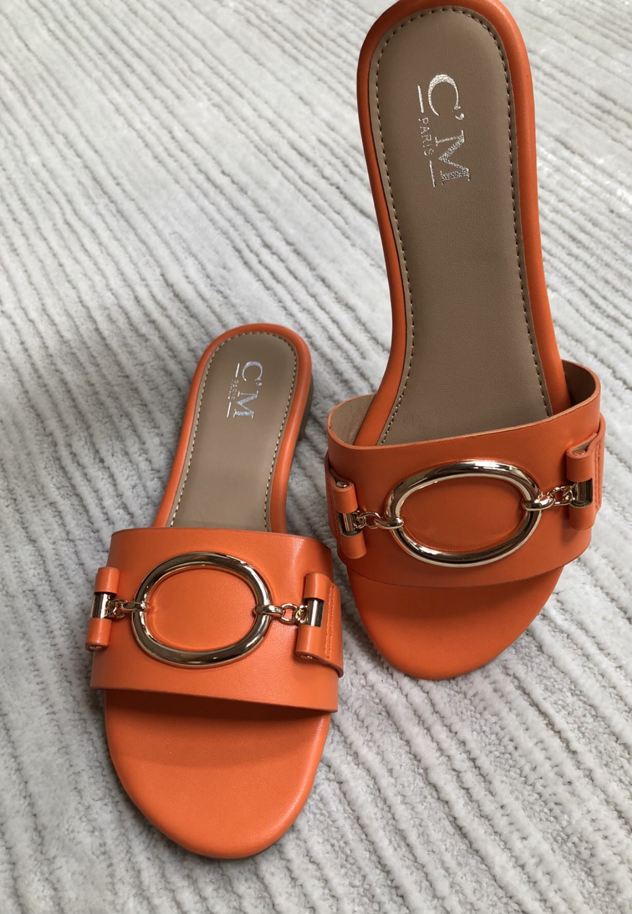 MUL-1111.2 mule ouverte orange détail rond doré