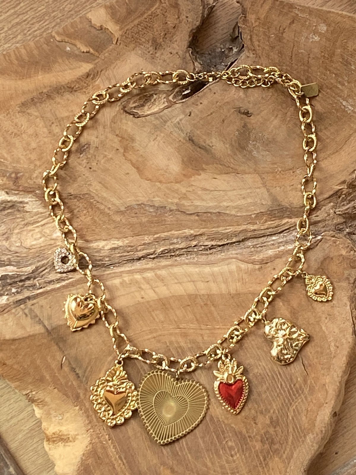 COLLIER DORE MEDAILLES COEURS ACIER INOXYDABLE