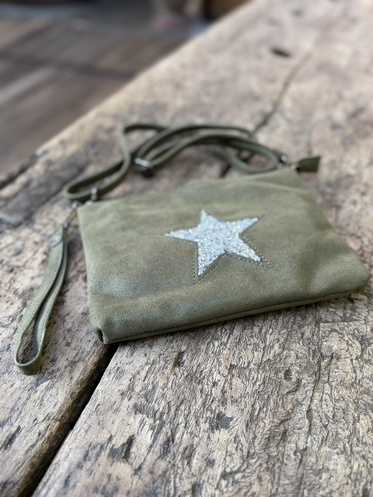 POCHETTE ETOILE KAKI 2