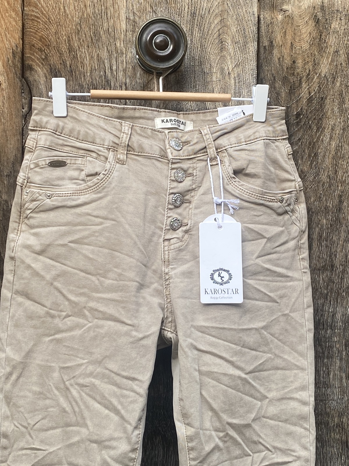 PANTALON BOUTONS BIJOUX KAROSTAR BEIGE 1