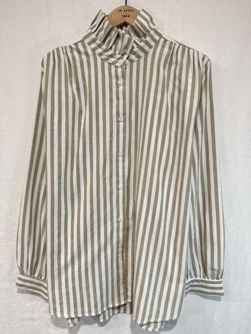 Chemise Elegance Raye kaki et blanc In April 1986 1