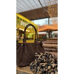 SAC CHOCOLAT AVEC ECHARPE LEO 3