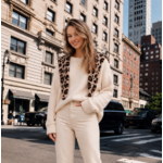 pull-beige-avec-echarpe-3