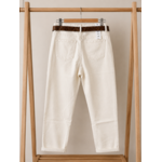 pantalon-mum-fit-ecru-ceinture-taupe-1