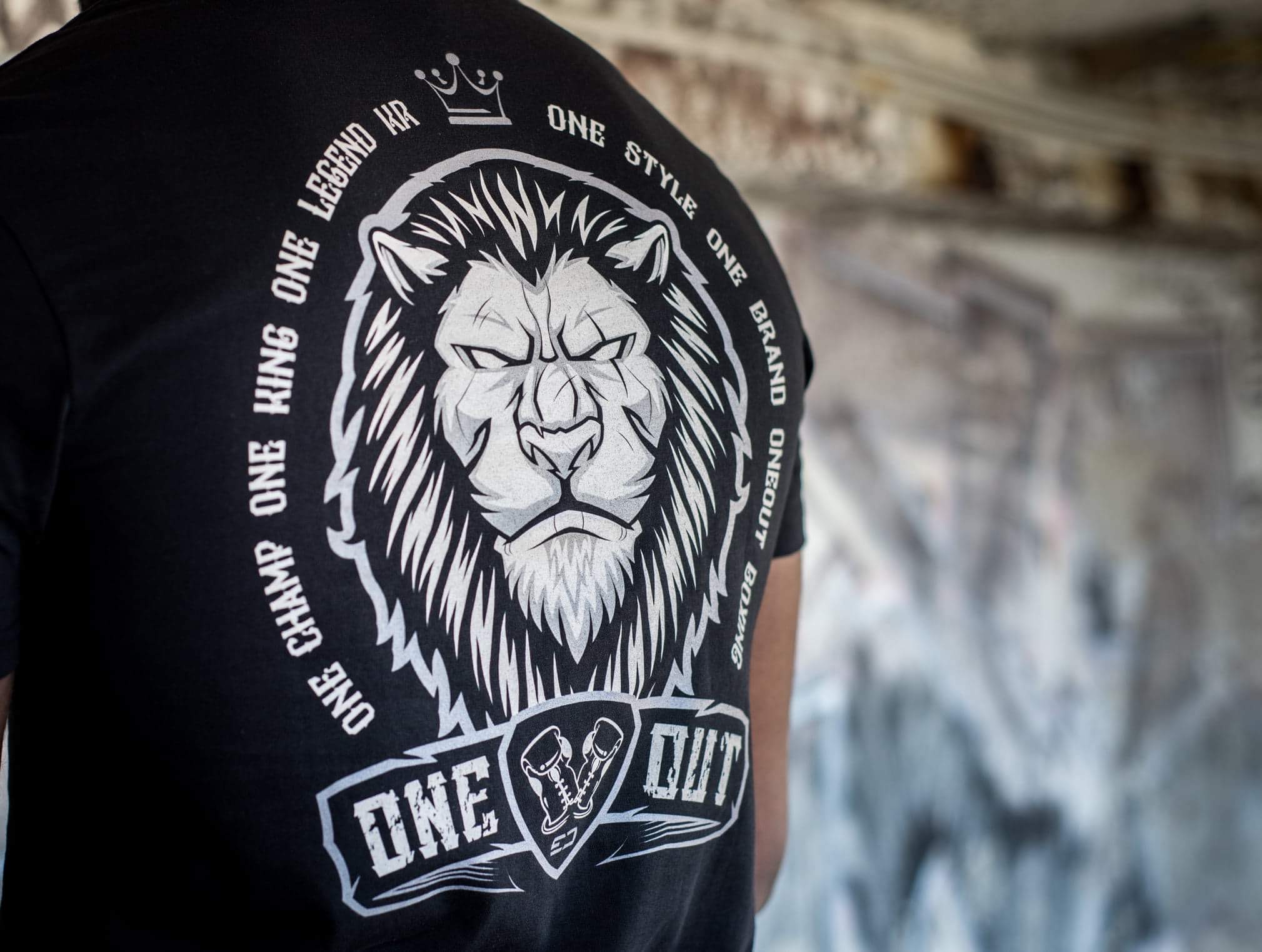 ONE KING ONE LEGEND oneout brand