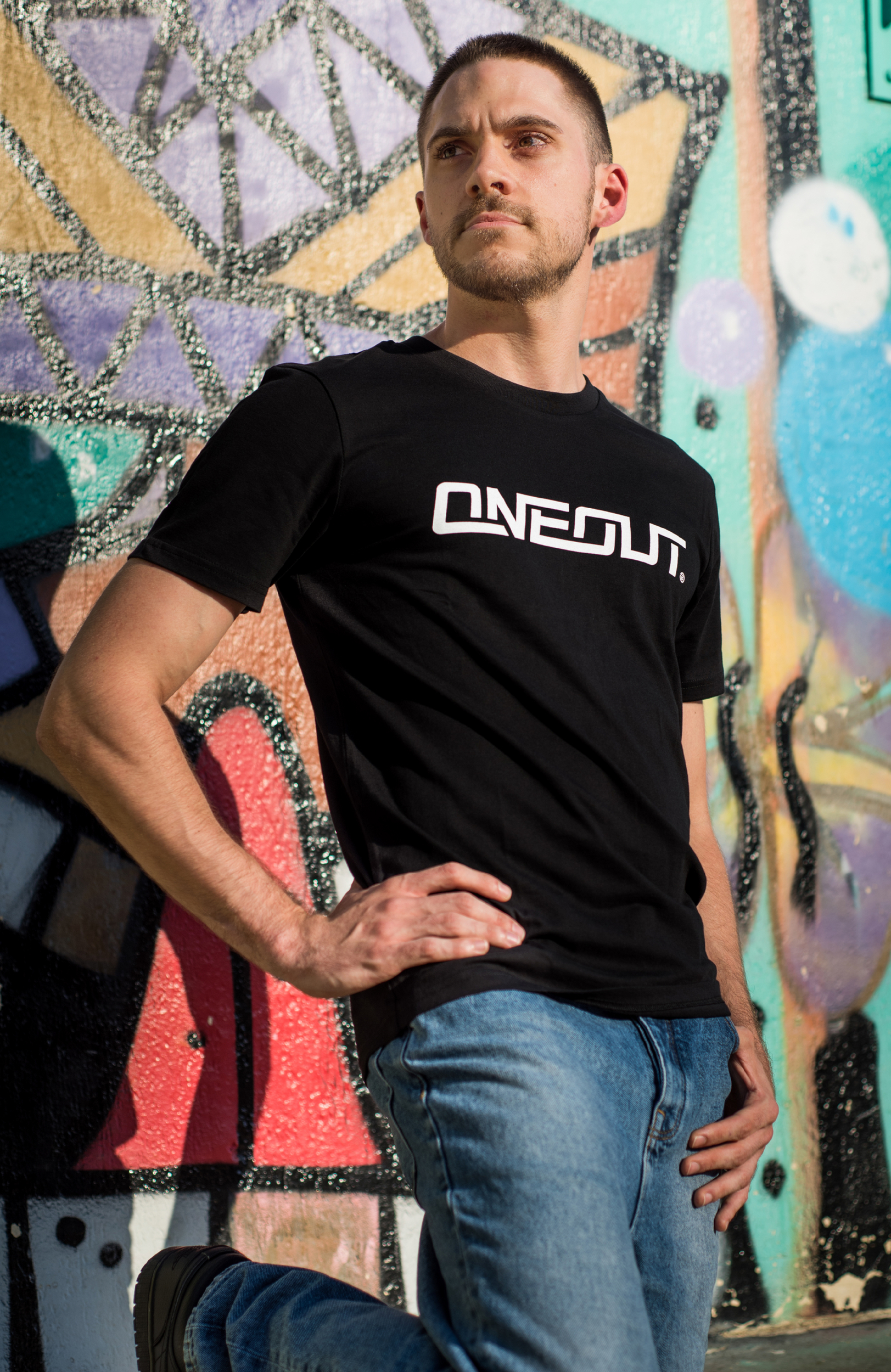 ONEOUT OFFICIAL ONE NOIR