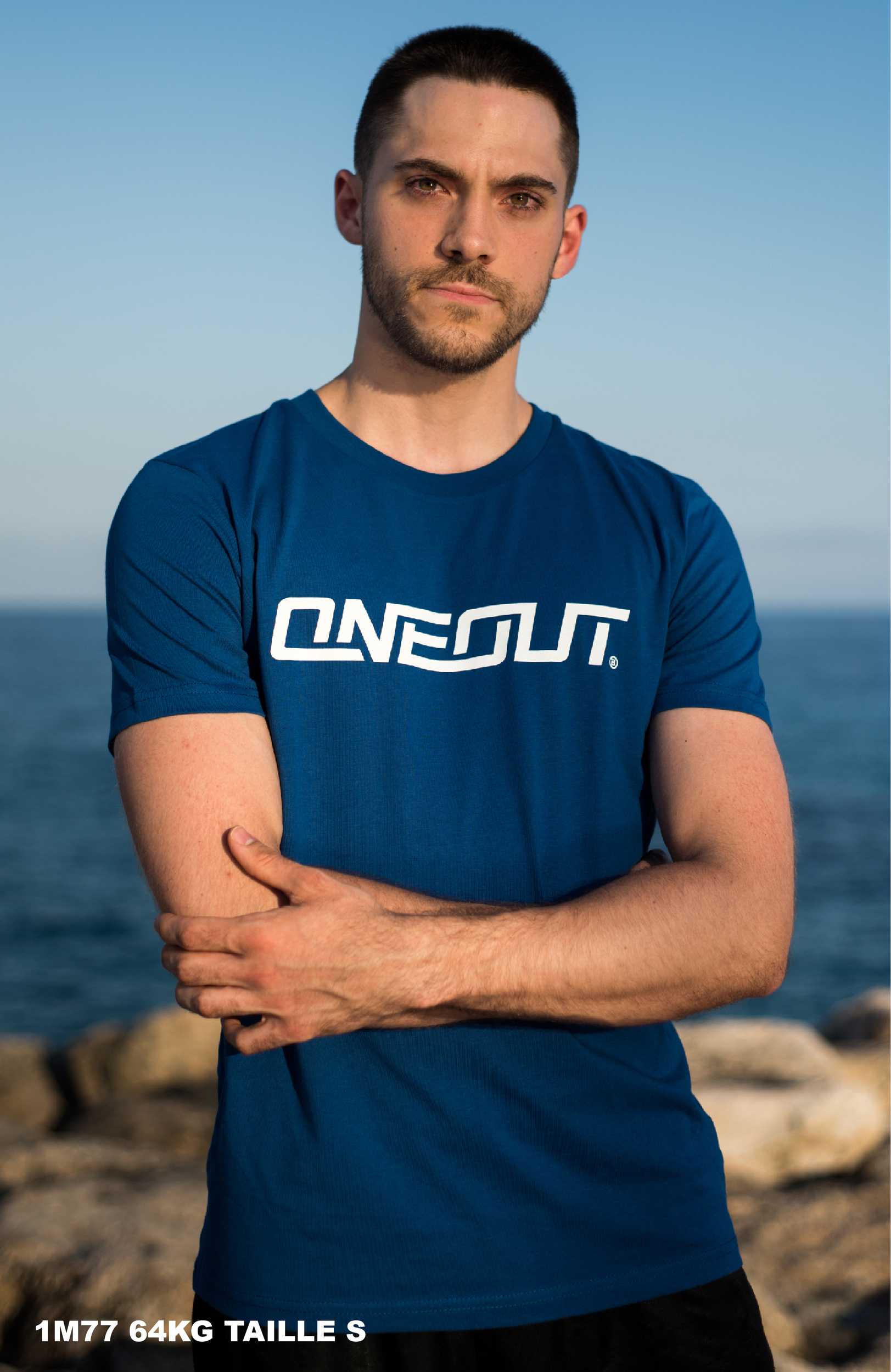 ONEOUT OFFICIAL ONE BLEU