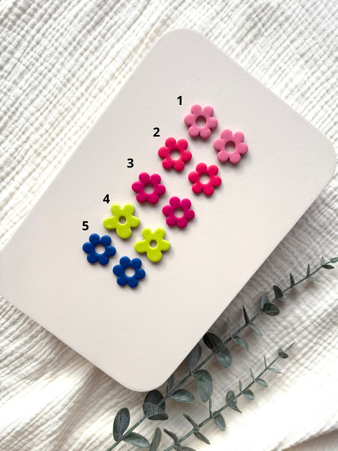 1 (93)