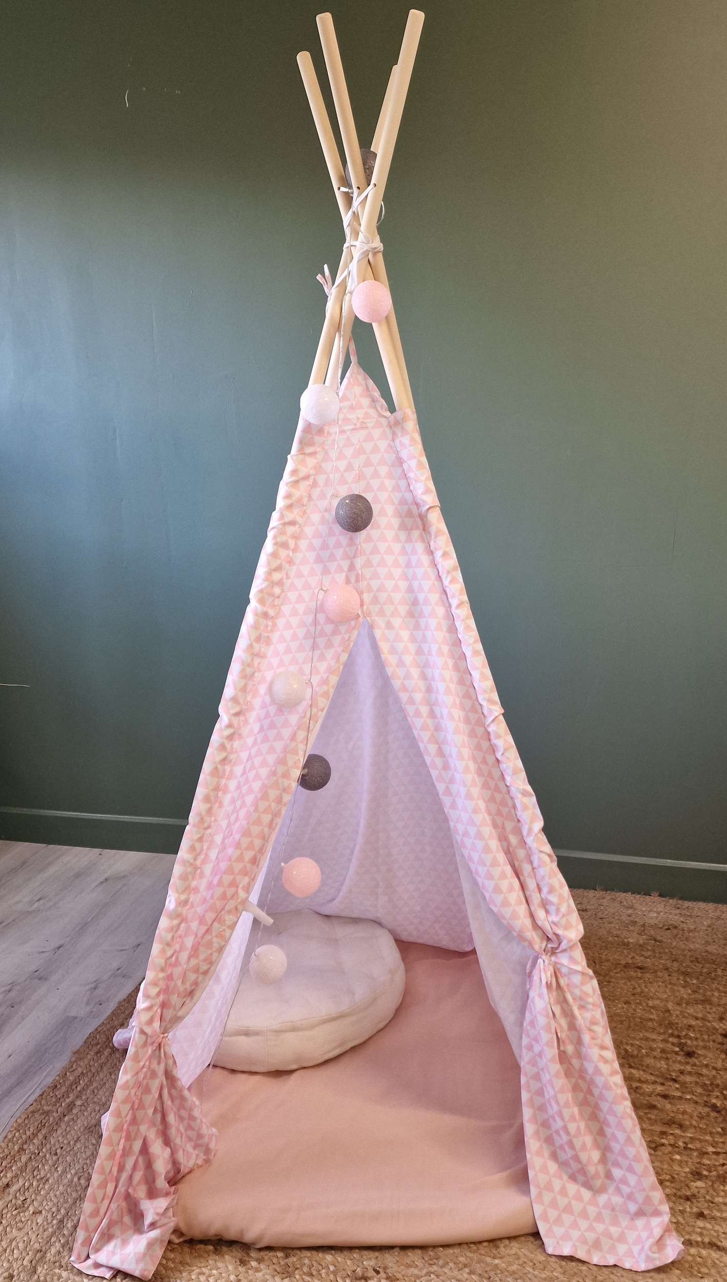 Tipi enfant - Location par thème/Univers Bébé / Enfant - La festibox