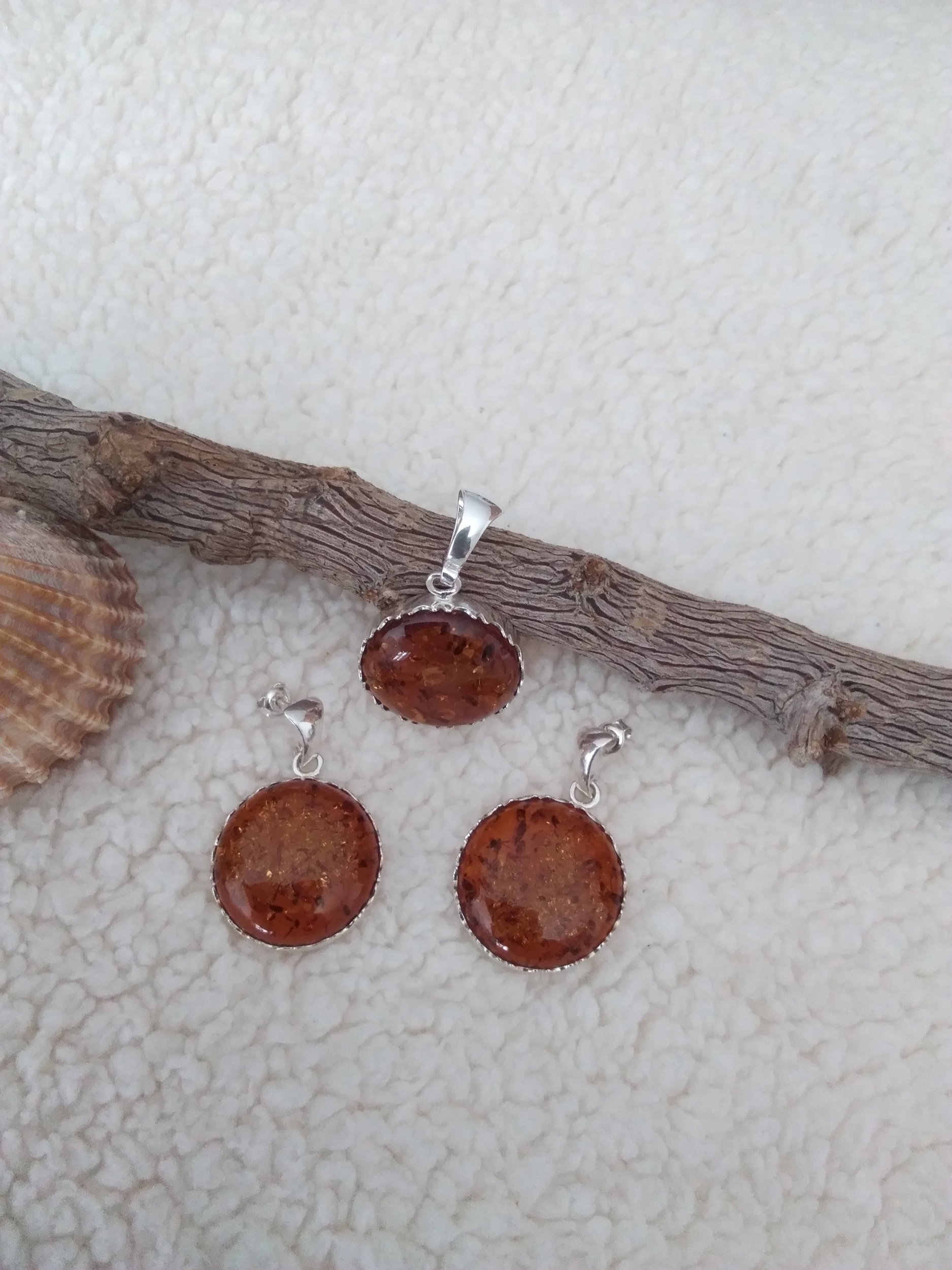 Magnifique parure ronde en ambre cognac véritable et argent 925°/°°.