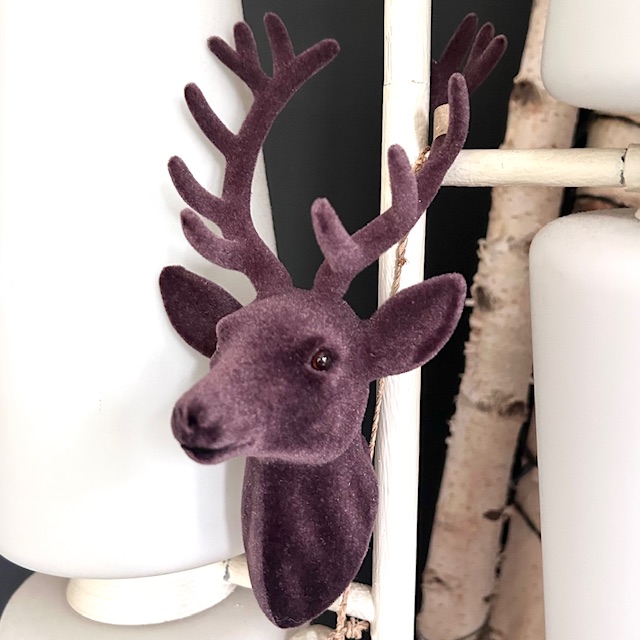 Mini tête de cerf pourpre1