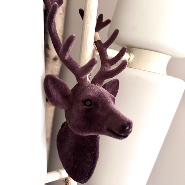 Mini tête de cerf pourpre2