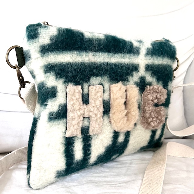 SAC BANDOULIERE ETHNIQUE HUG