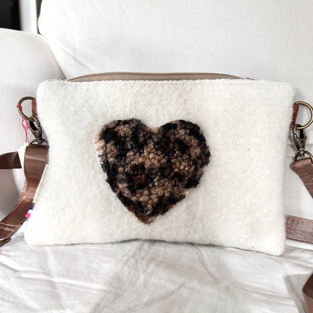 Sac bandoulière coeur