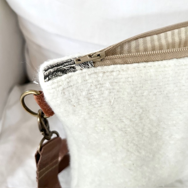 sac bandouliere coeur4