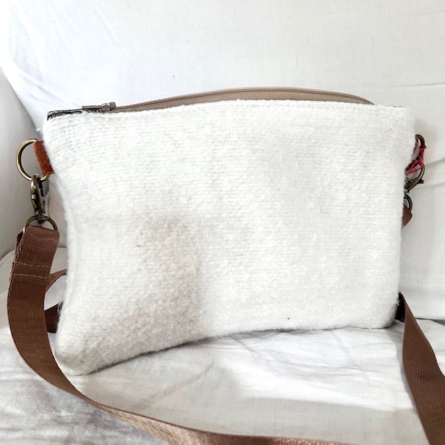 sac bandouliere coeur3